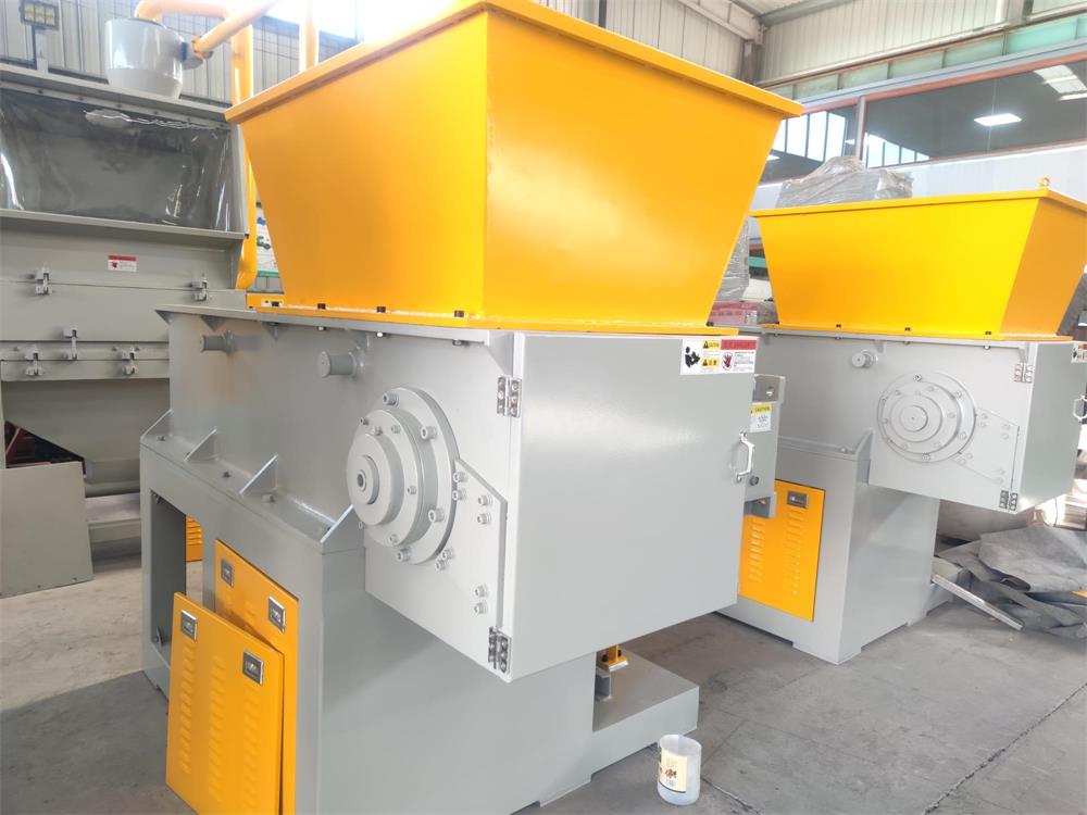 單軸撕碎機(jī)_大型單軸撕碎機(jī)系列