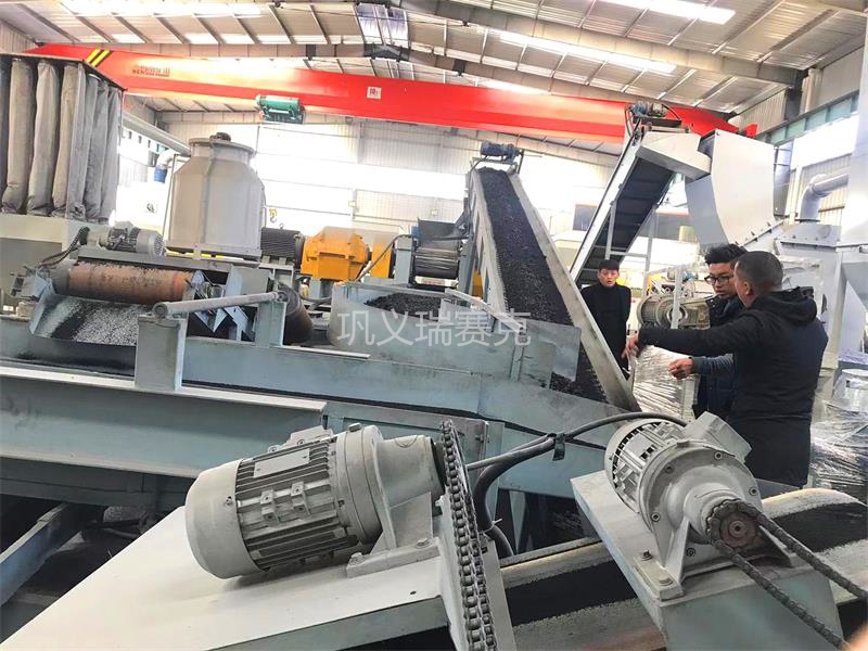 廢舊輪胎回收處理設(shè)備生產(chǎn)線-輪胎膠粉設(shè)備現(xiàn)場(chǎng)視頻